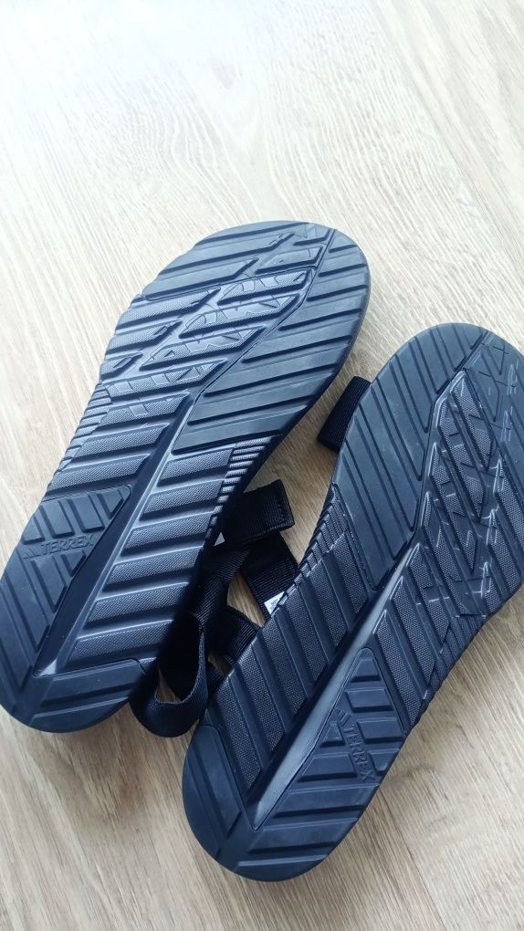 Sandały adidas terrex r. 43 nowe