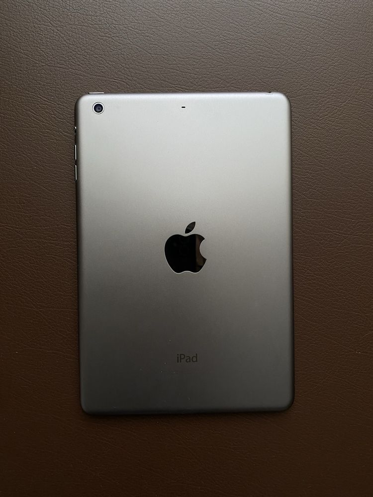 Apple iPad Mini 2 - 7.9" / 64GB - Cinzento Sideral