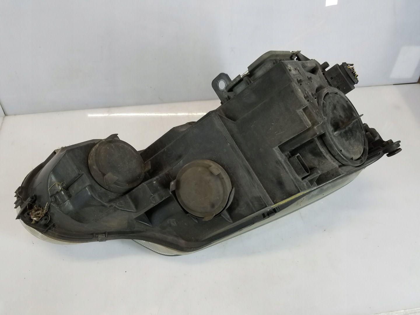 LAMPA PRZÓD SKODA YETI XENON