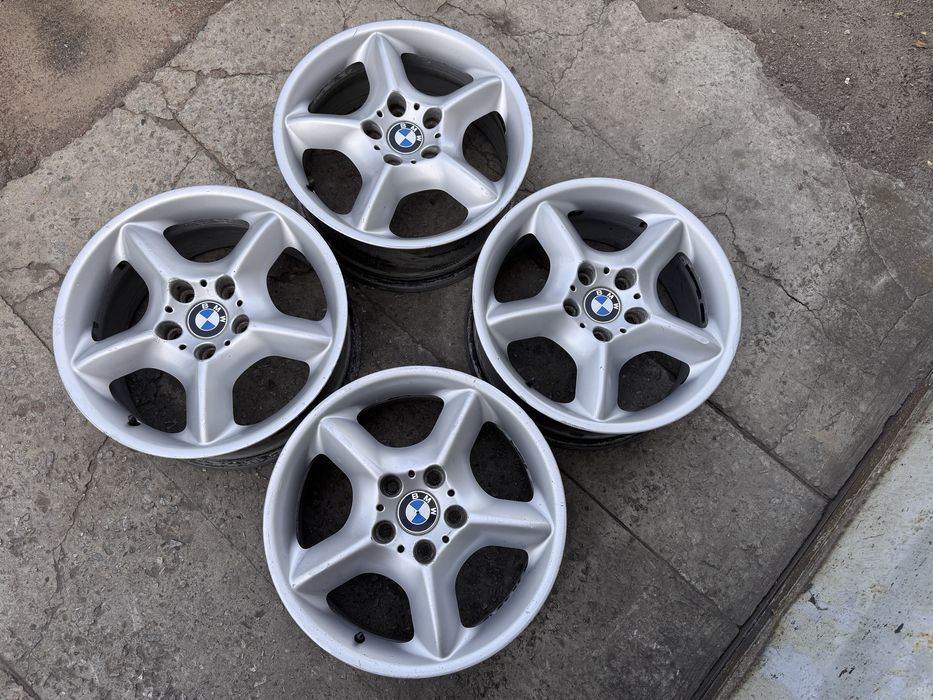 Литые диски r17 5x120 ET-40 на BMW X5 E53 1999-2006 года