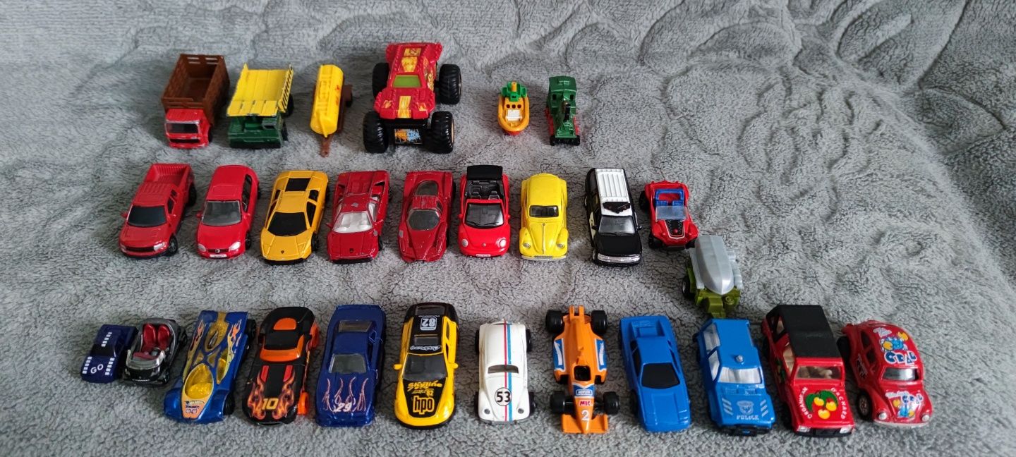 Duży zestaw zabawek aut hotwheels, realtoy, Mattel, Maisto, Welly...