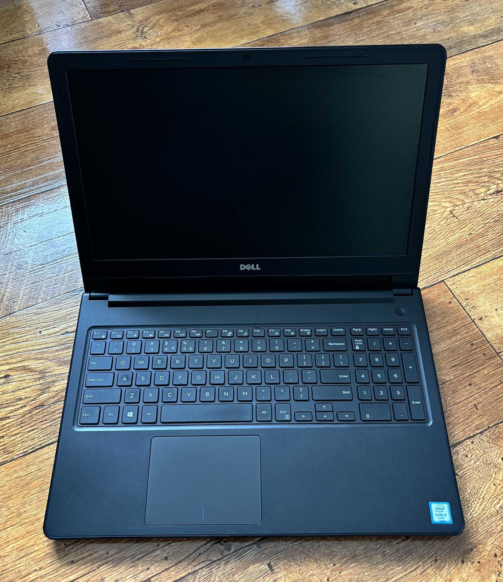 Laptop Dell Vostro 15-3568 Core i3 / 8 GB RAM / SSD / bateria 2H