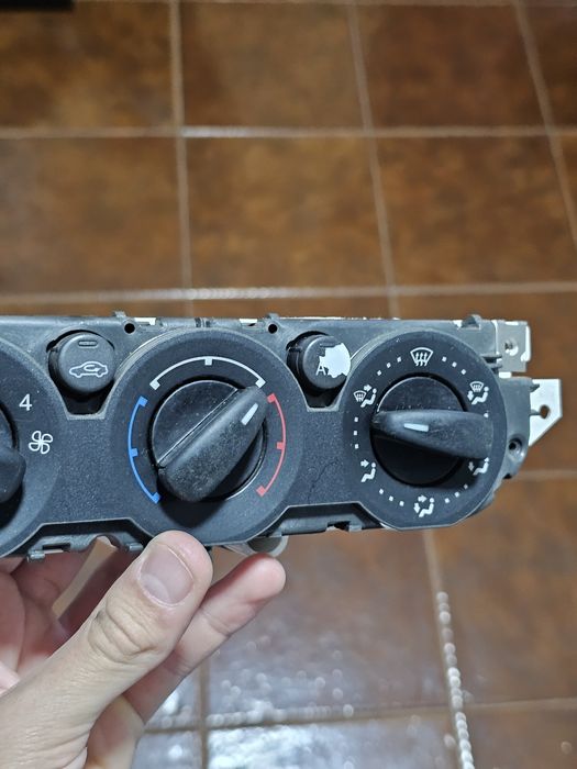 Controlo de Sofagem Ford Focus Mk2