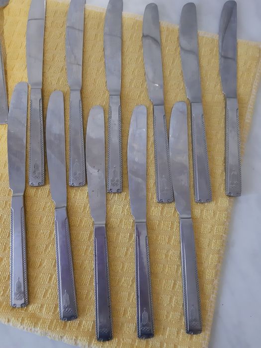 Продам столовые ножи, вилки  олимпиада