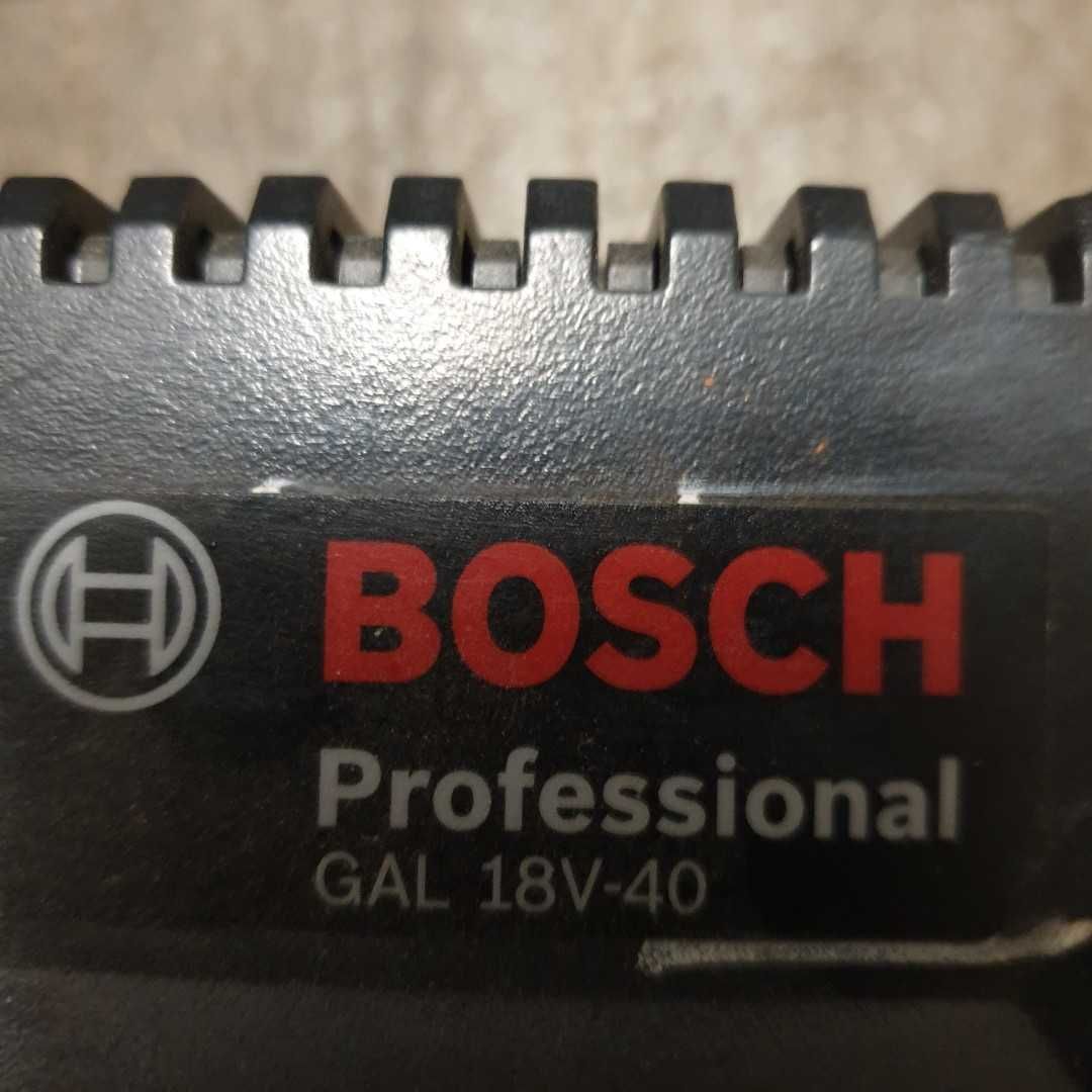 BOSCH Ładowarka wielonapięciowa GAL 1880 14,4V–18V