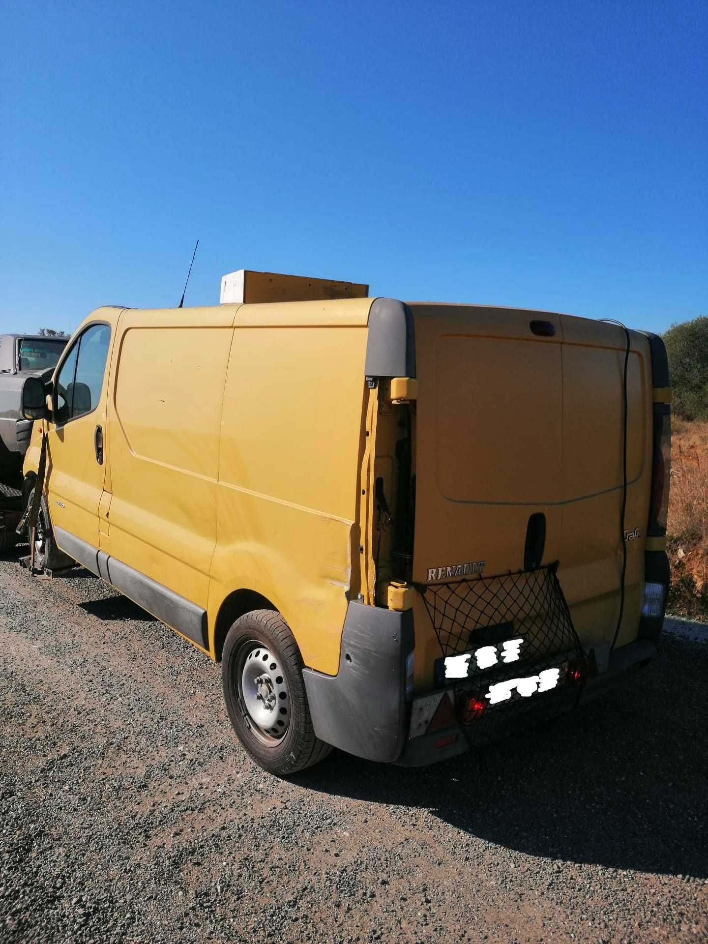 Carrinha Renault Trafic II 1.9 de 2003 para peças