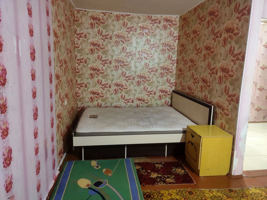 Продам 1 к. квартиру на Грушевського