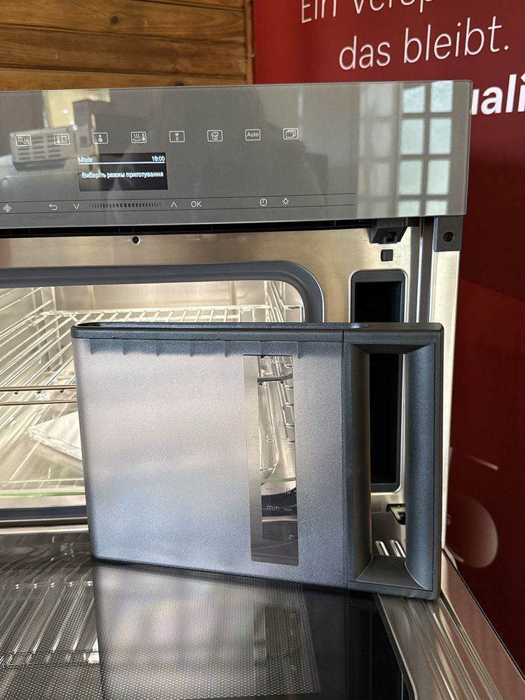 Парова шафа з функцією НВЧ Miele DGM 7440 GRGR / стан нової