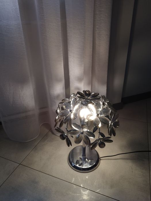 Globo lampka nocna stołowa flower Juliana 5132-1T do salonu clear