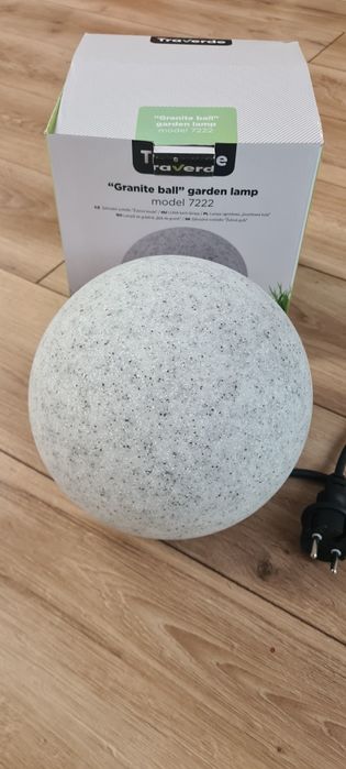 Lampa ogrodowa granitowa kula