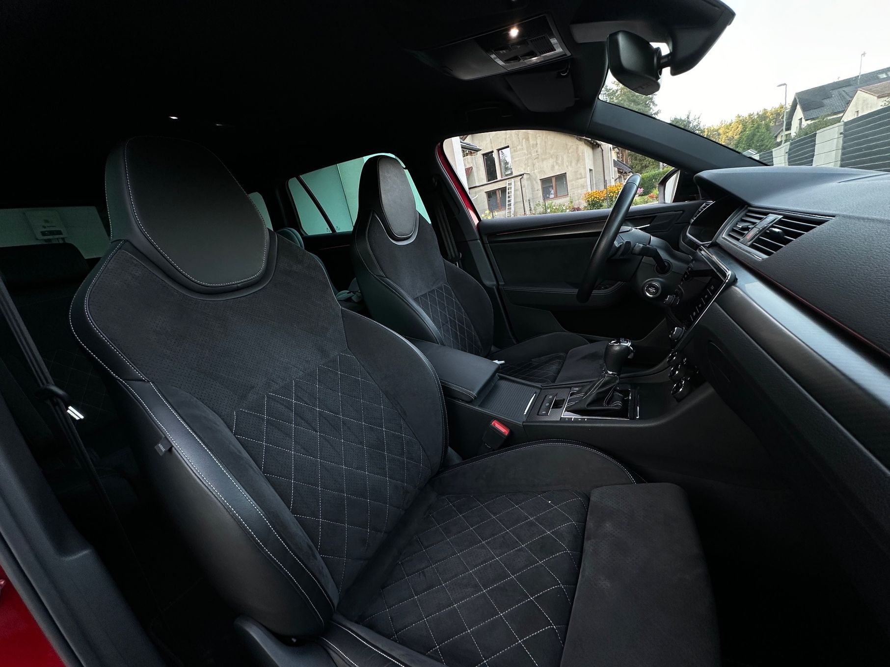 Skoda Superb Škoda Superb Sportline 2.0 TSI DSG ‑ Webasto, Matrix, Canton,