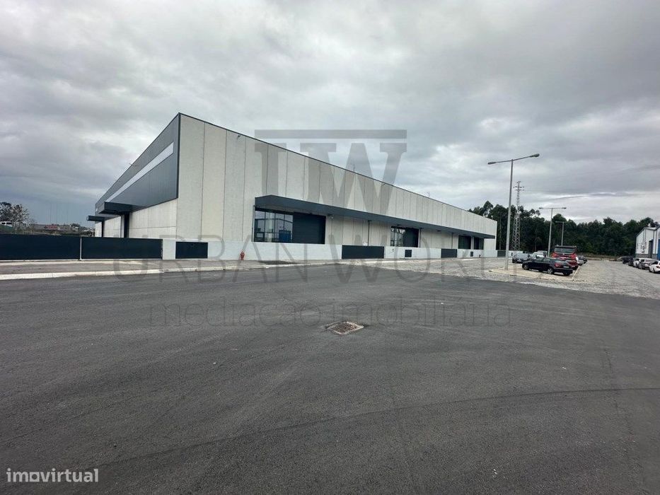 Armazéns P/ Alugar - NOVO - Maia, Porto, 5.500 m2