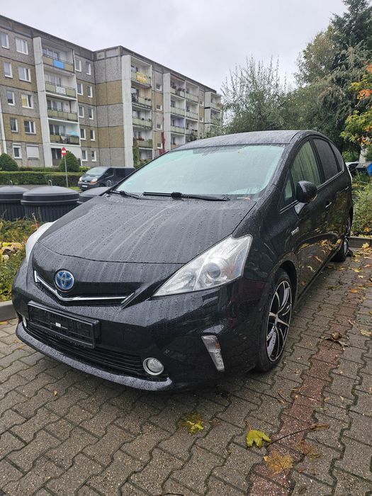 Sprzedam Toyotę Prius Plus