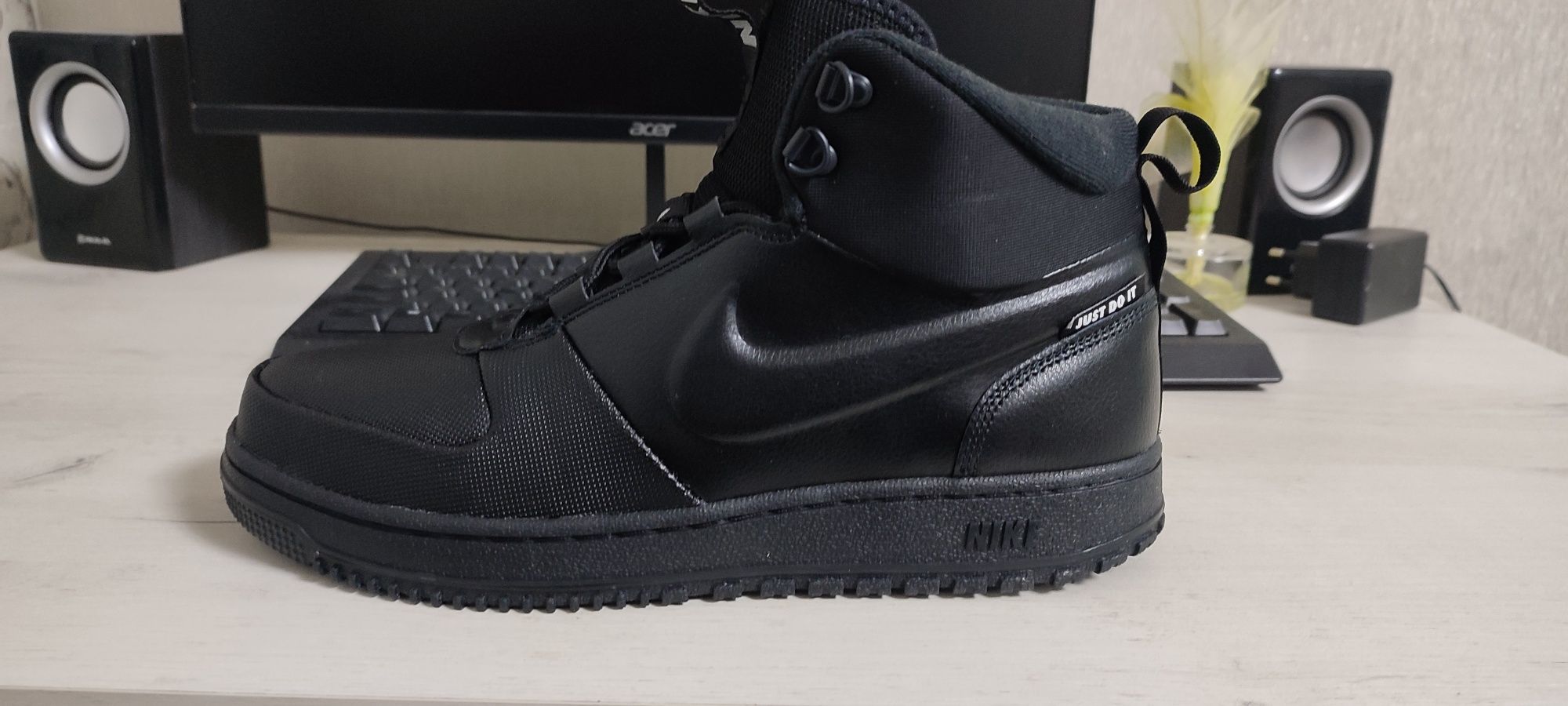 Nike  Path Winter