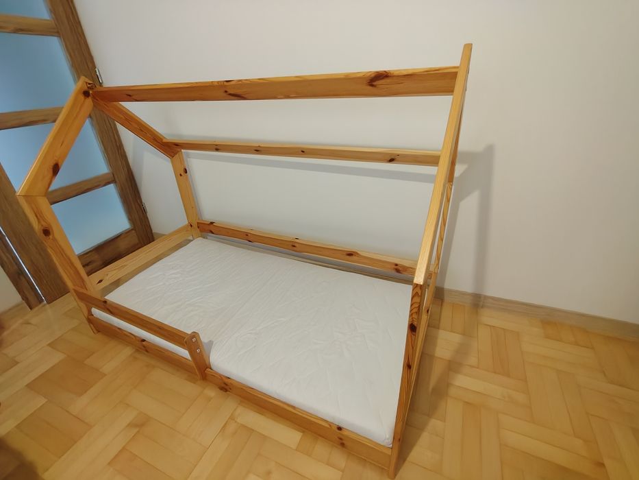 Łóżko dziecięce "domek"