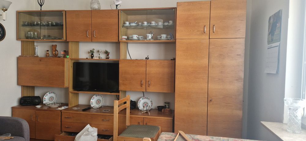 ODDAM meble za darmo zestaw mebli i bibeloty