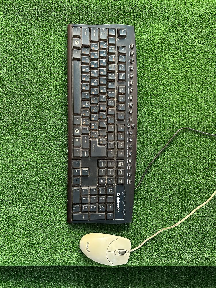 Монитор HP клавиатура мишка