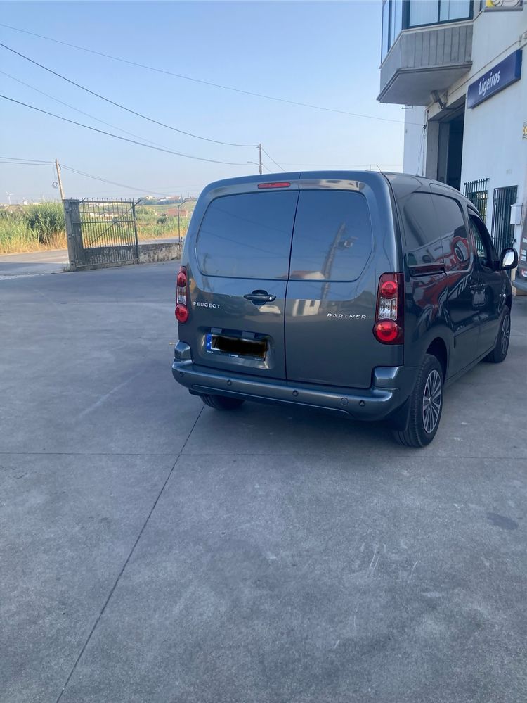 Peugeot Partner 1.6 BlueHDI 100cv Automática