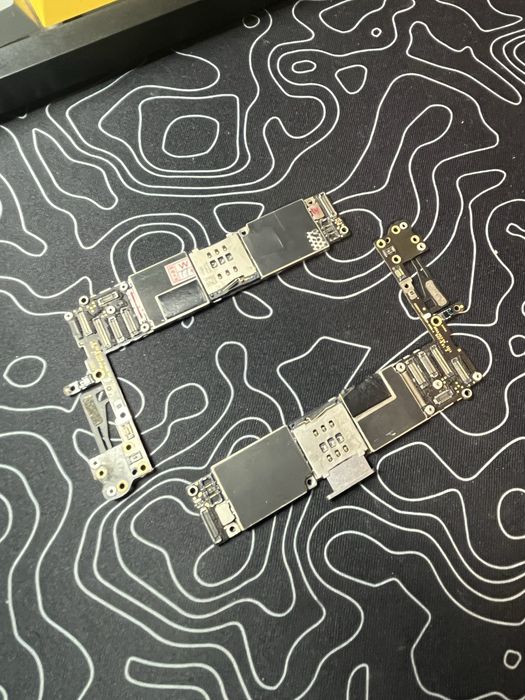 Материнська плата iPhone 6s 32,64гб, та інші запчастини