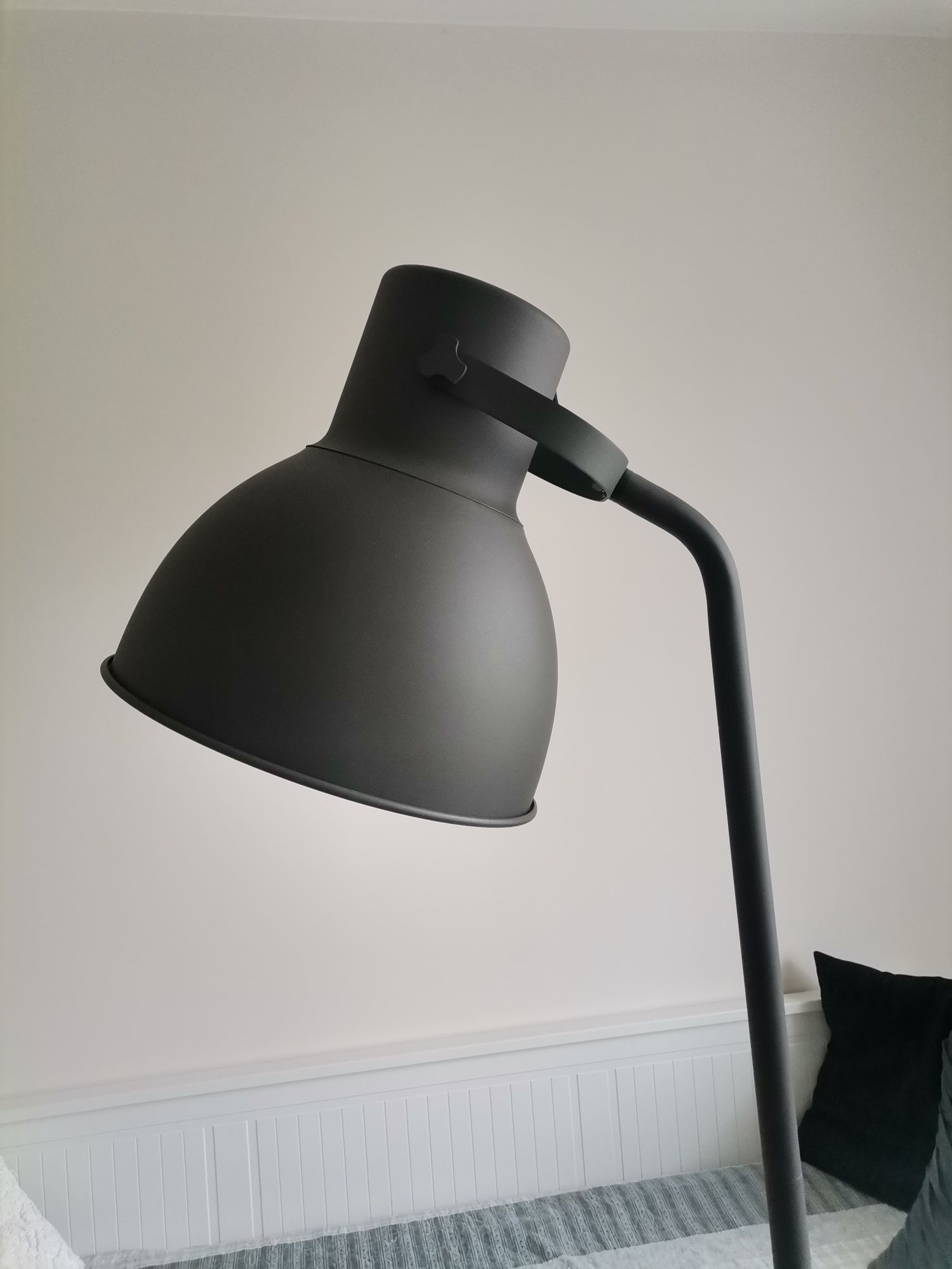 Lampa podłogowa ikea