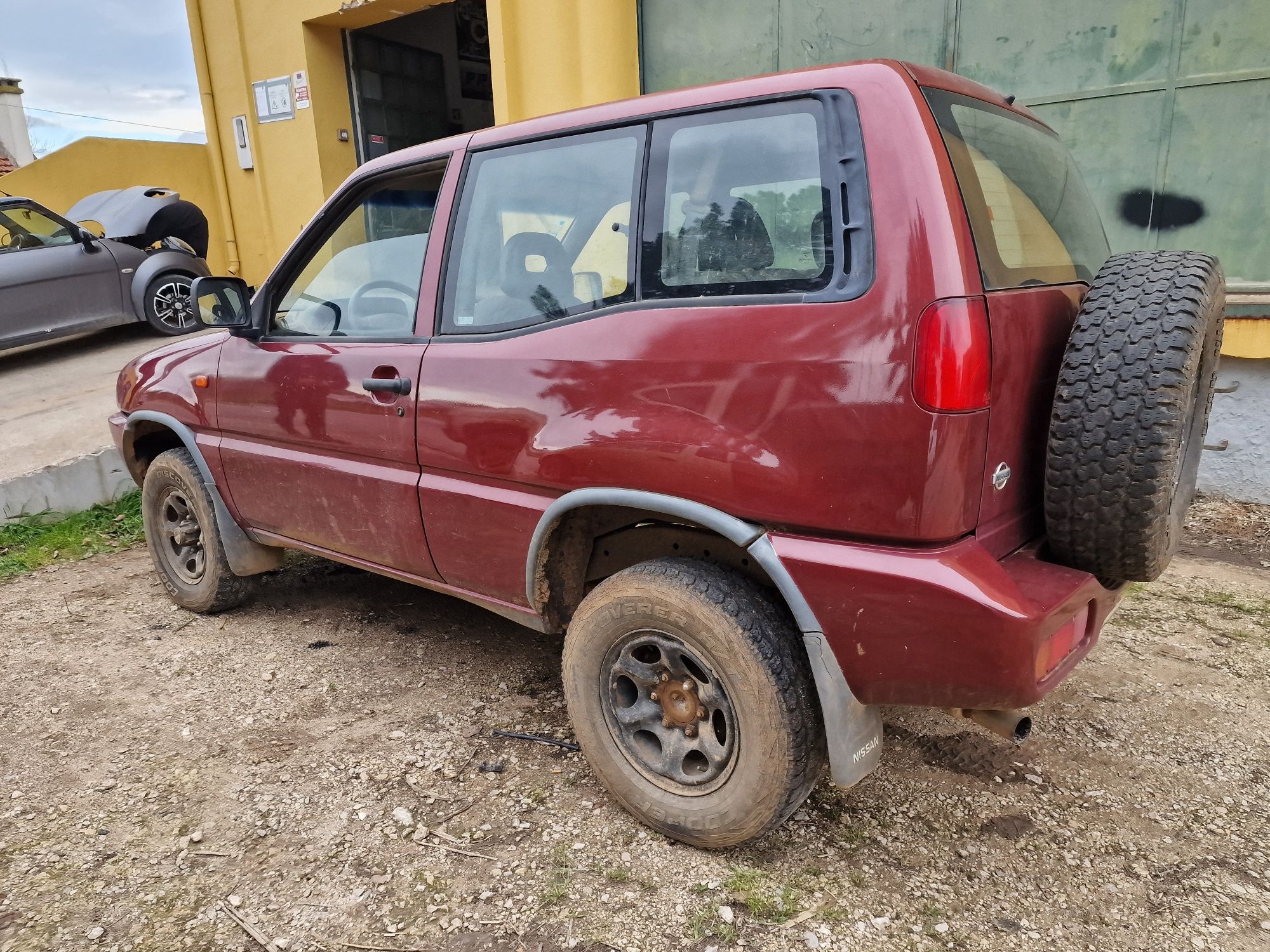 Peças nissan terrano 2