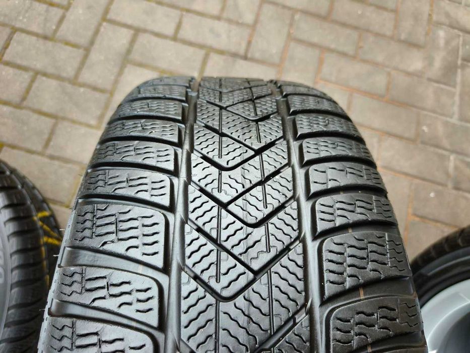 5x112 Koła R18 AUDI A3 8Y 8V S3 Golf ET46 8j 225/40 Zimowe 7.5mm 2022r
