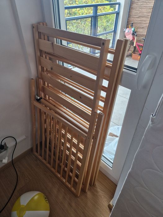 Łóżeczko bukowe 120x60 plus materac