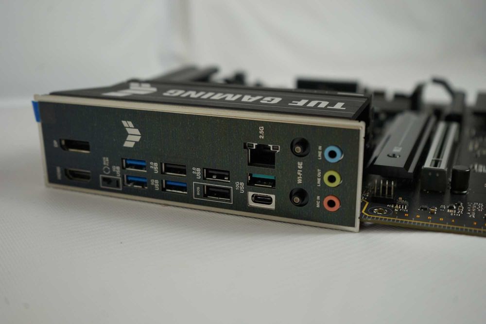 Материнська плата Asus TUF Gaming B650E-E Wifi AM5 Ryzen 5/7/9