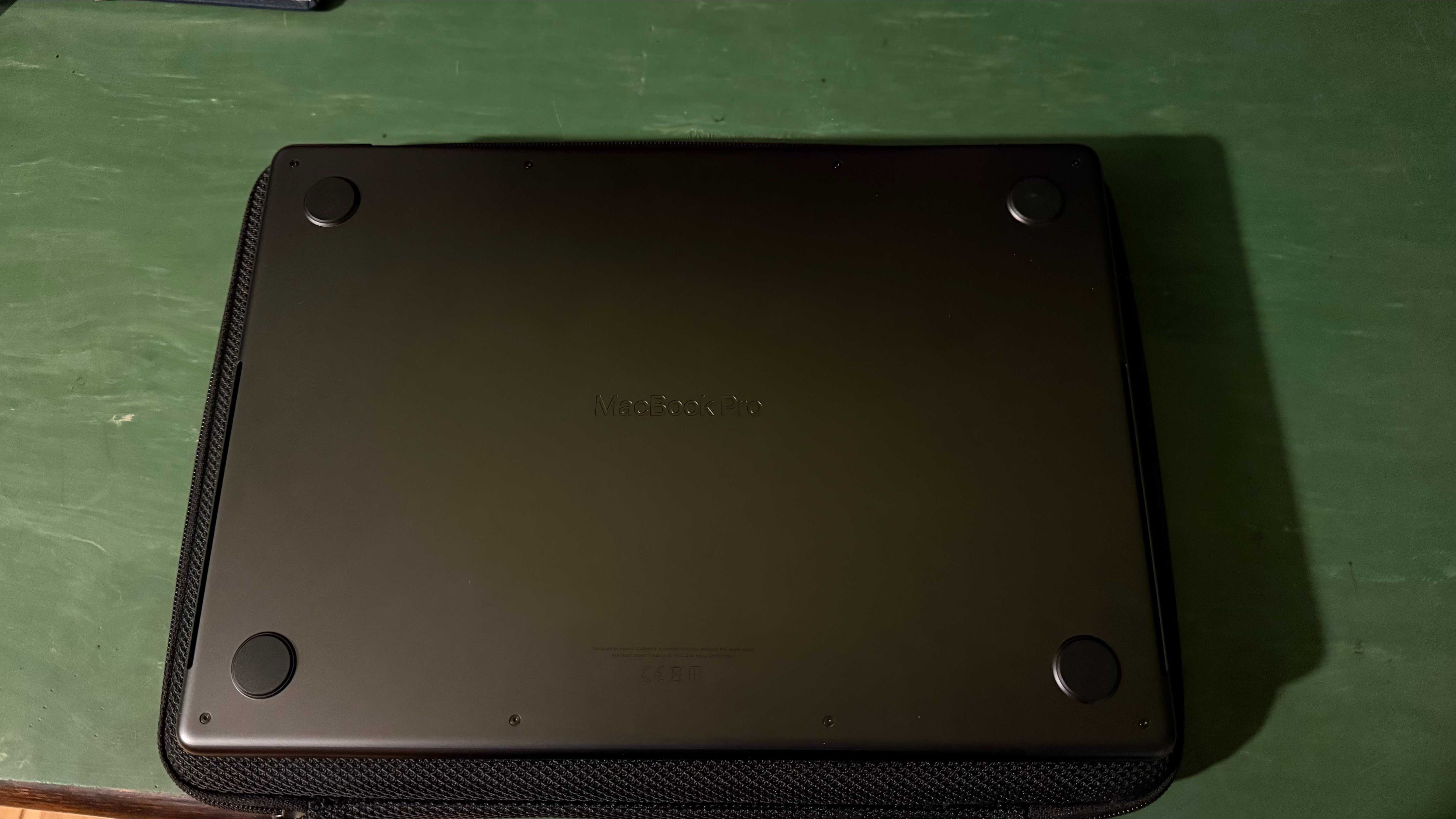 Apple Macbook Pro M3 Pro 18GB RAM 512GB SSD, stan idealny *SPACE BLACK