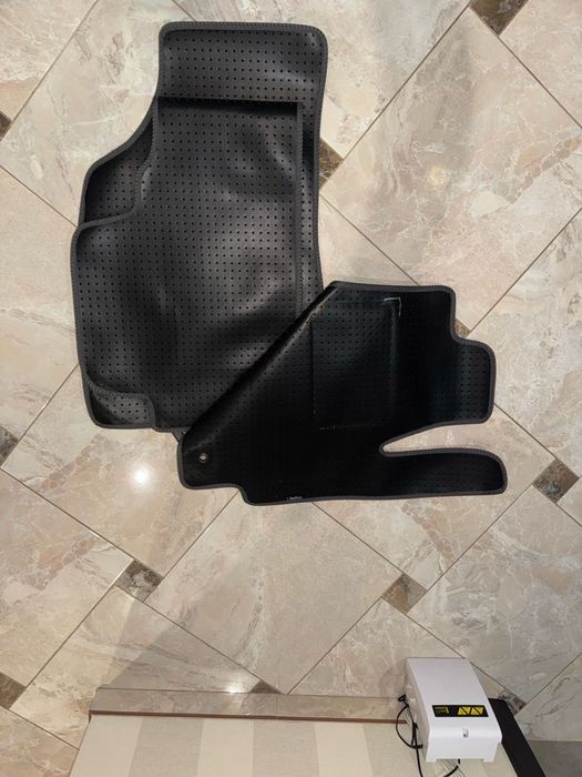 Коврики Toyota Highlander 2011-2013