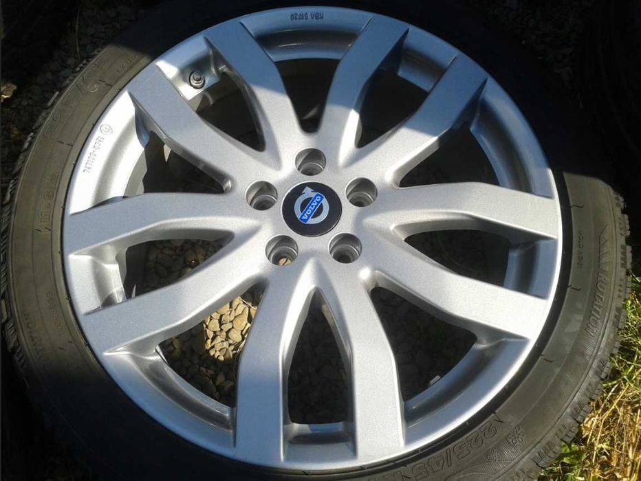 felgi r18 cms szare volvo s40 s60 s80 v40 v50 v60 v70 xc40 xc60 xc70