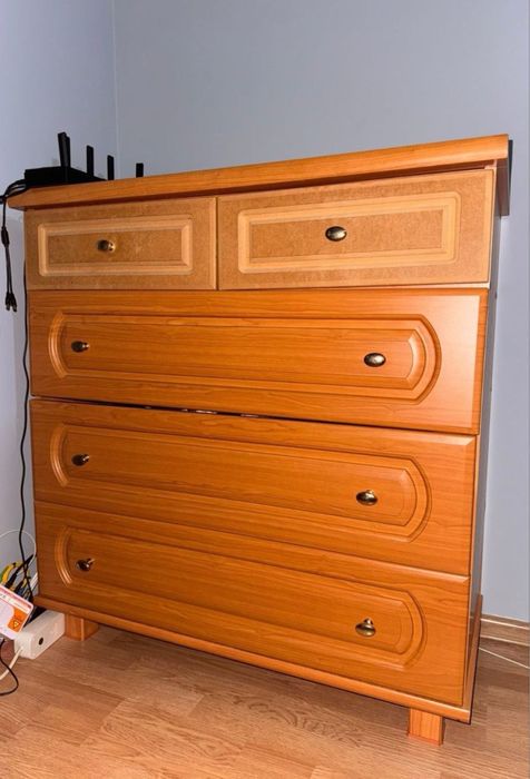 Меблі, стінка, комод і шафа