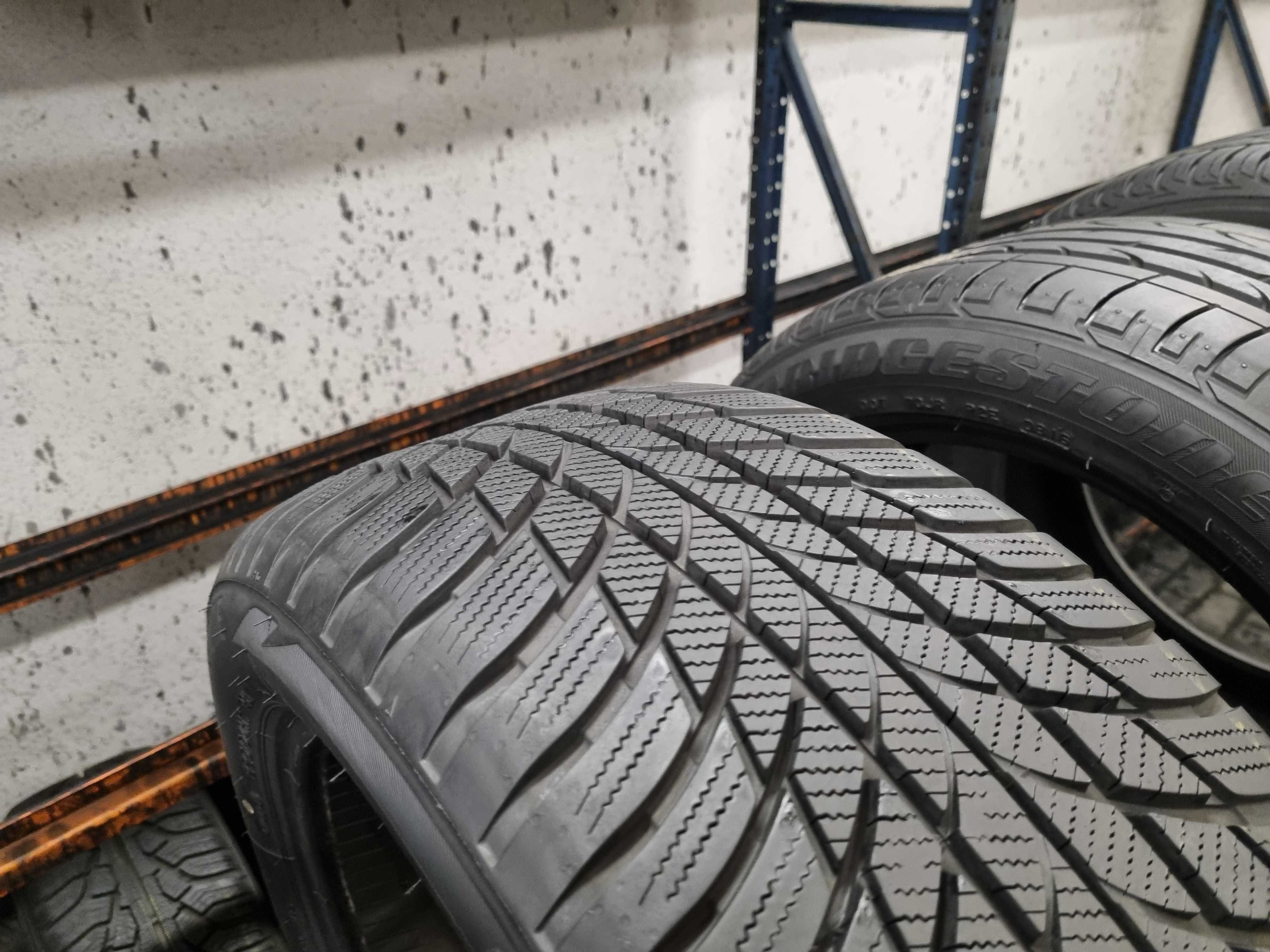 225/50/17 98H Bridgestone Blizzak LM001* Dot.3923R