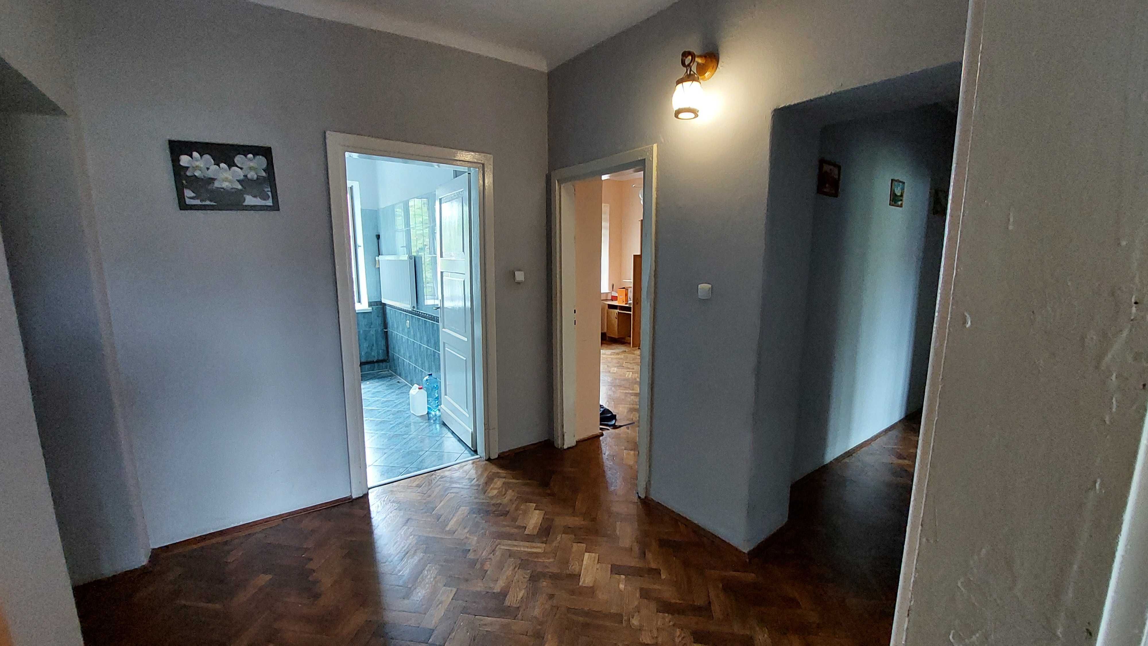 Sprzedam mieszkanie w kamienicy 110 m2