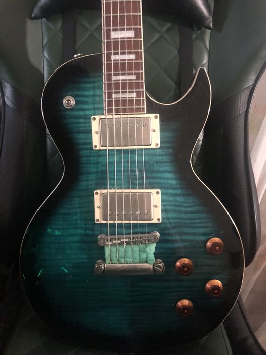 Электрогитара Cort CR250