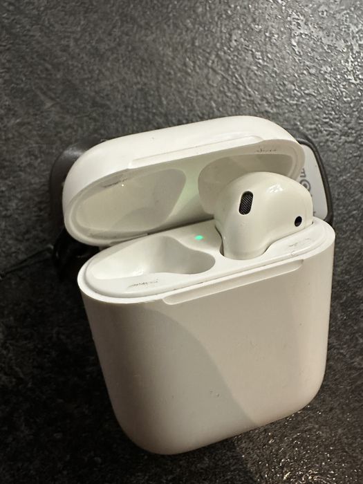 AirPods 2 gen – prawa słuchawka + etui (oryginał Apple)