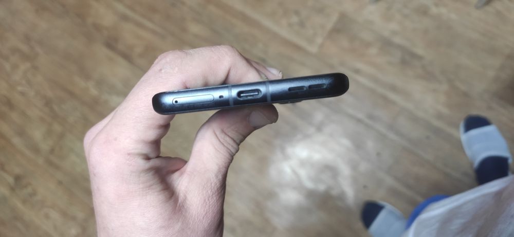 Motorola edge 50 pro 12/512