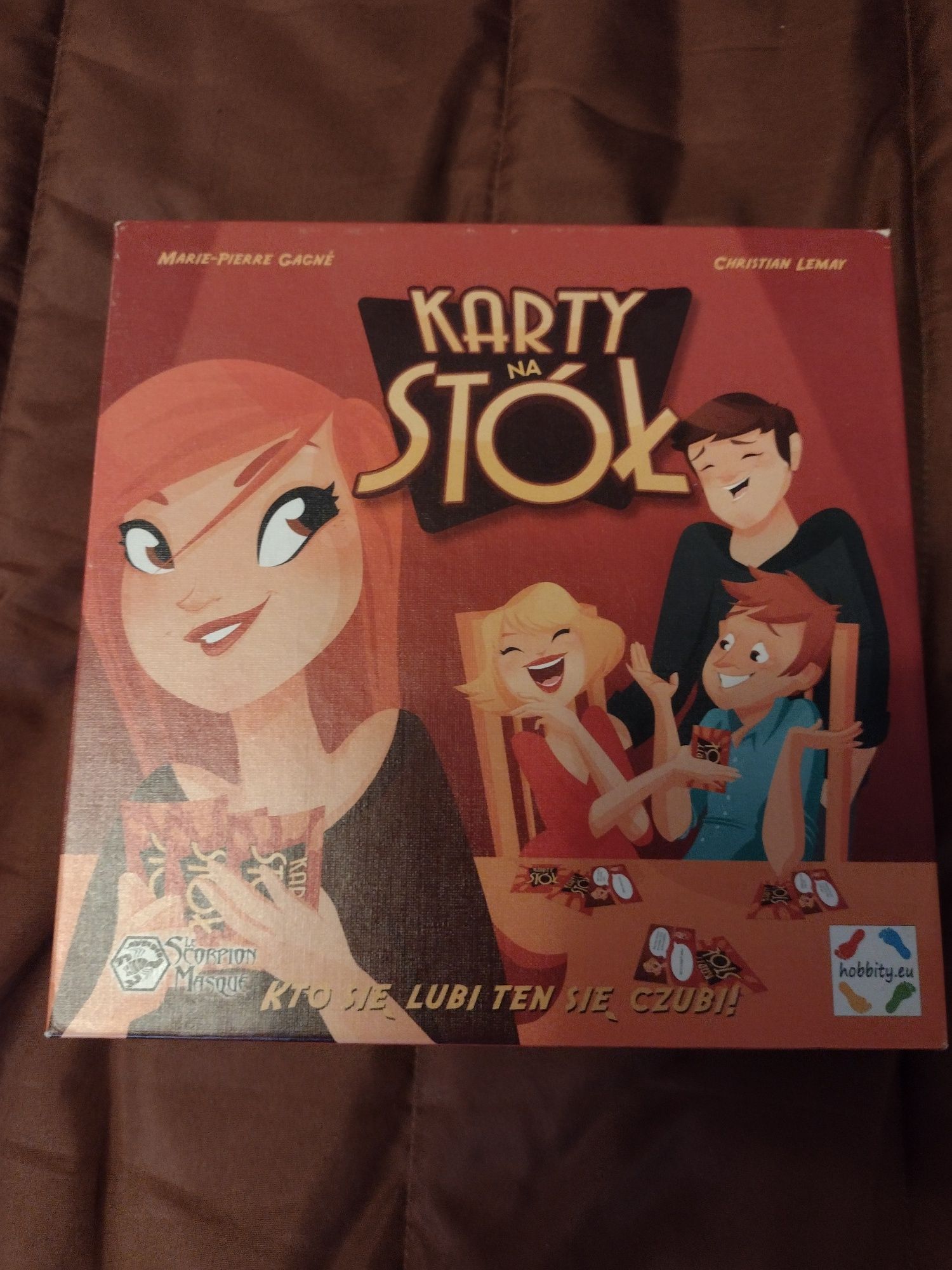 Karty na stół gra