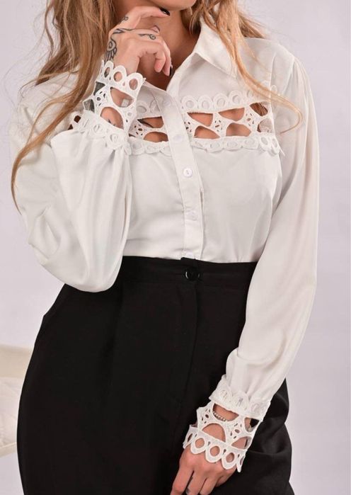 Блуза жіноча з мереживом