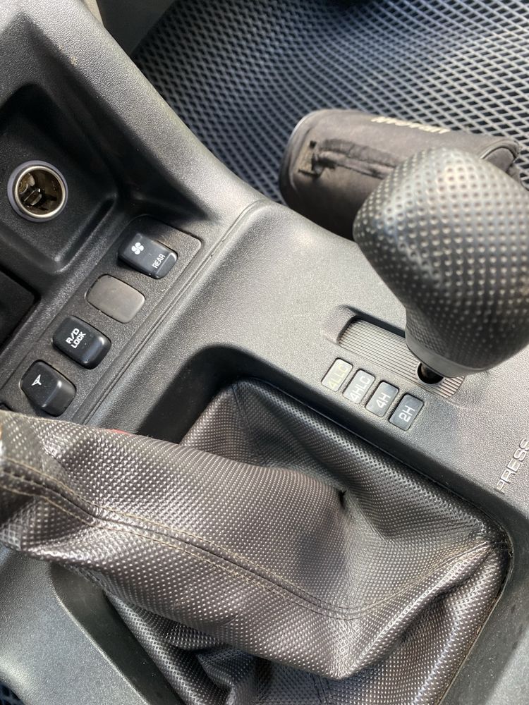 Продам Mitsubihi pajero