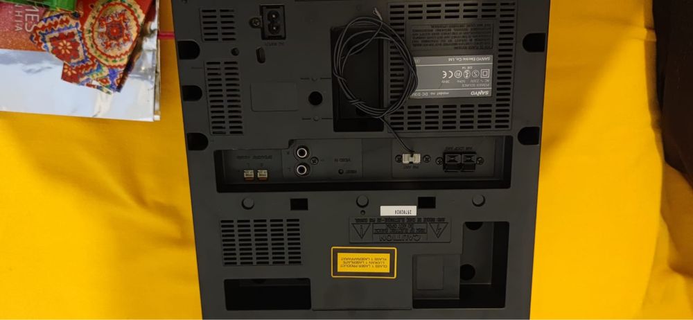 Aparelhagem Sanyo com colunas