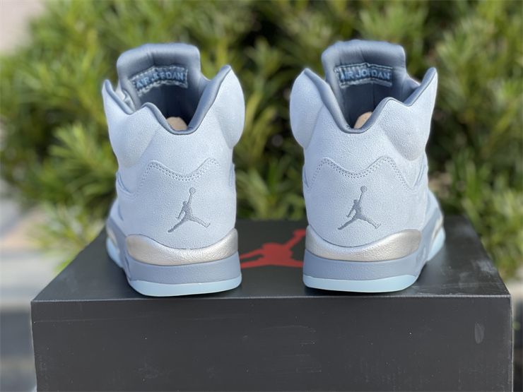 Кросівки Air Jordan 5 Retro Bluebird Ice Blue Джордан ретро голубі AJ5