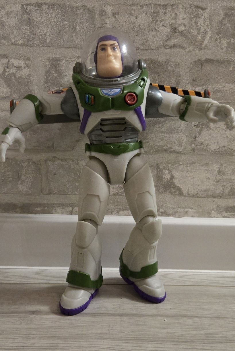 Toy Story Buuz Astral z parą wodną