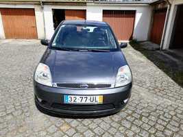 Ford Fiesta 1.4. Ghia - Como novo