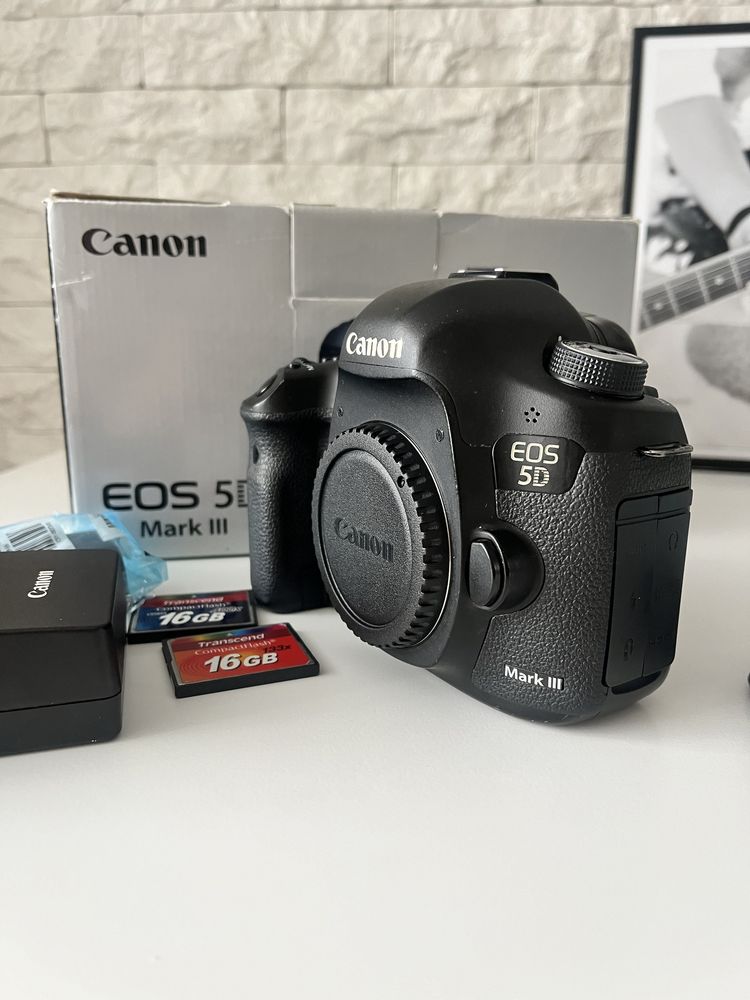 Canon EOS 5D Mark III | повний комплект body