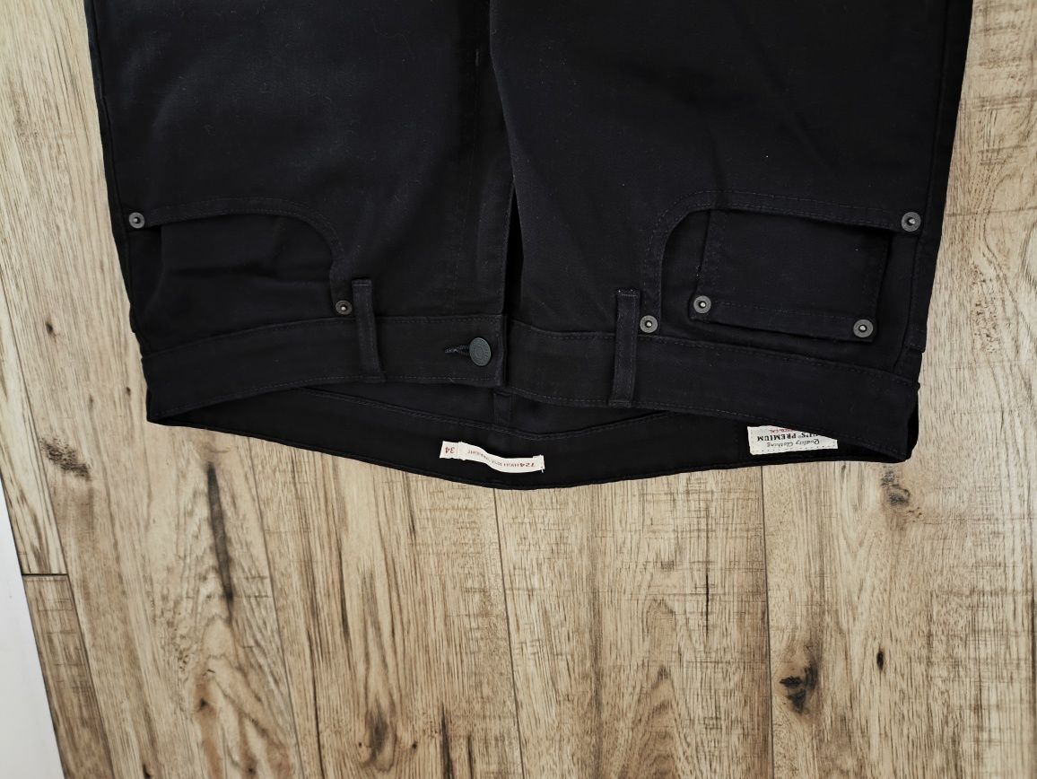 Spodnie damskie levis