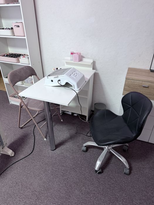 Стіл стул дляманікюру , витяжка teri