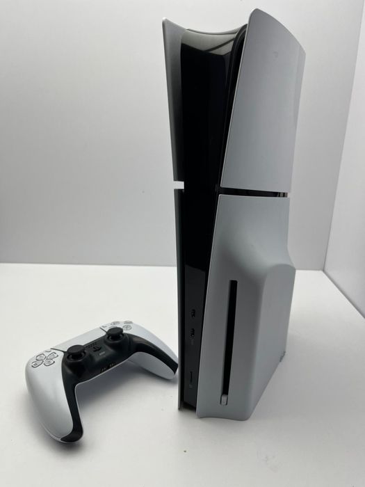 Konsola ps5 slim z napędem GWARANCJA