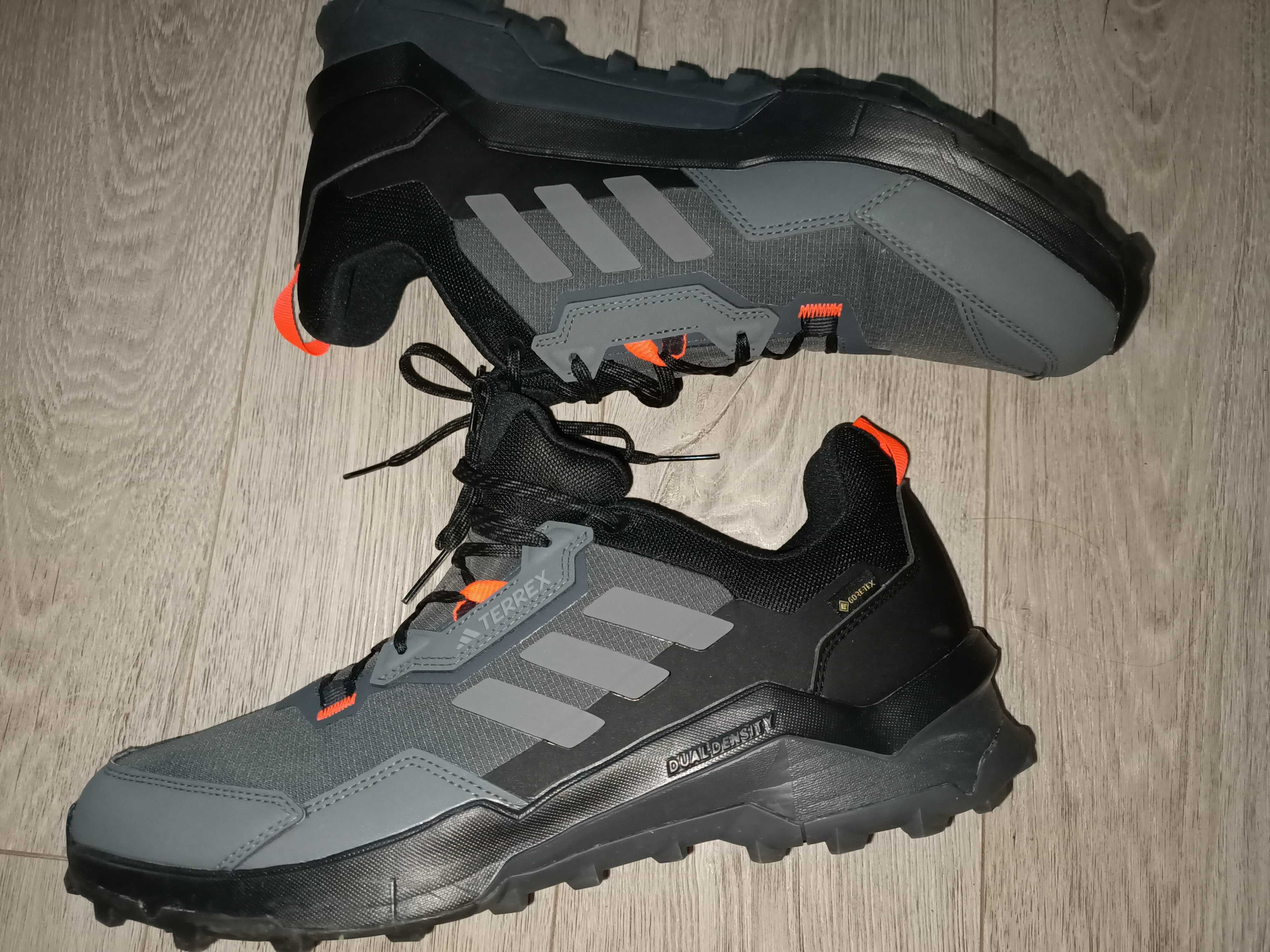 Adidas buty trekkingowe męskie Gore-Tex Terrex AX4 GTX HP7396 r.46 1/3