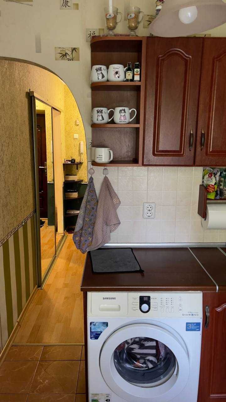 продам 1 комн на Крымской с ремонтом  22 500 у.е